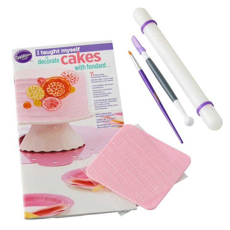 "I Taught Myself To Decorate Cakes With Fondant" Book Set - Fondant Cutter and Tools